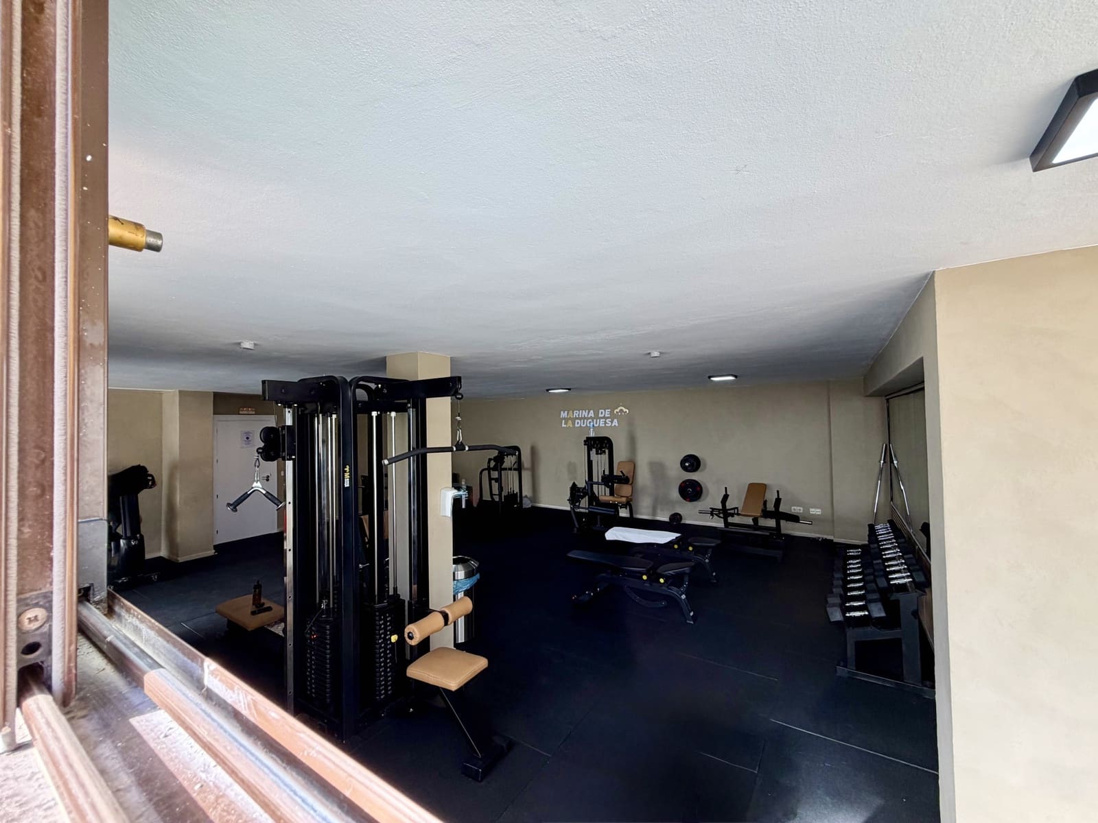 2 soverom Leilighet til leie i Manilva med svømmebasseng garasje - € 1 400 (Ref: 10166280)