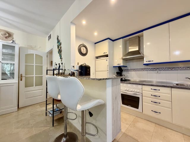2 soverom Leilighet til leie i Puerto de la Duquesa, Manilva med svømmebasseng garasje - € 1 400 (Ref: 10166280)