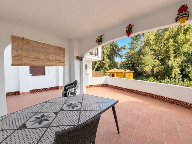 2 soverom Leilighet til leie i Puerto de la Duquesa, Manilva med svømmebasseng garasje - € 1 400 (Ref: 10166280)
