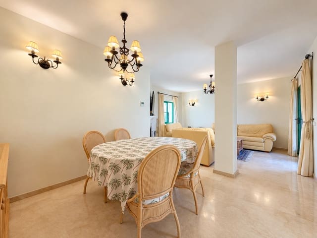 3 slaapkamer Penthouse te huur in Marina de Casares, Casares met zwembad garage - € 3.200 (Ref: 10171184)