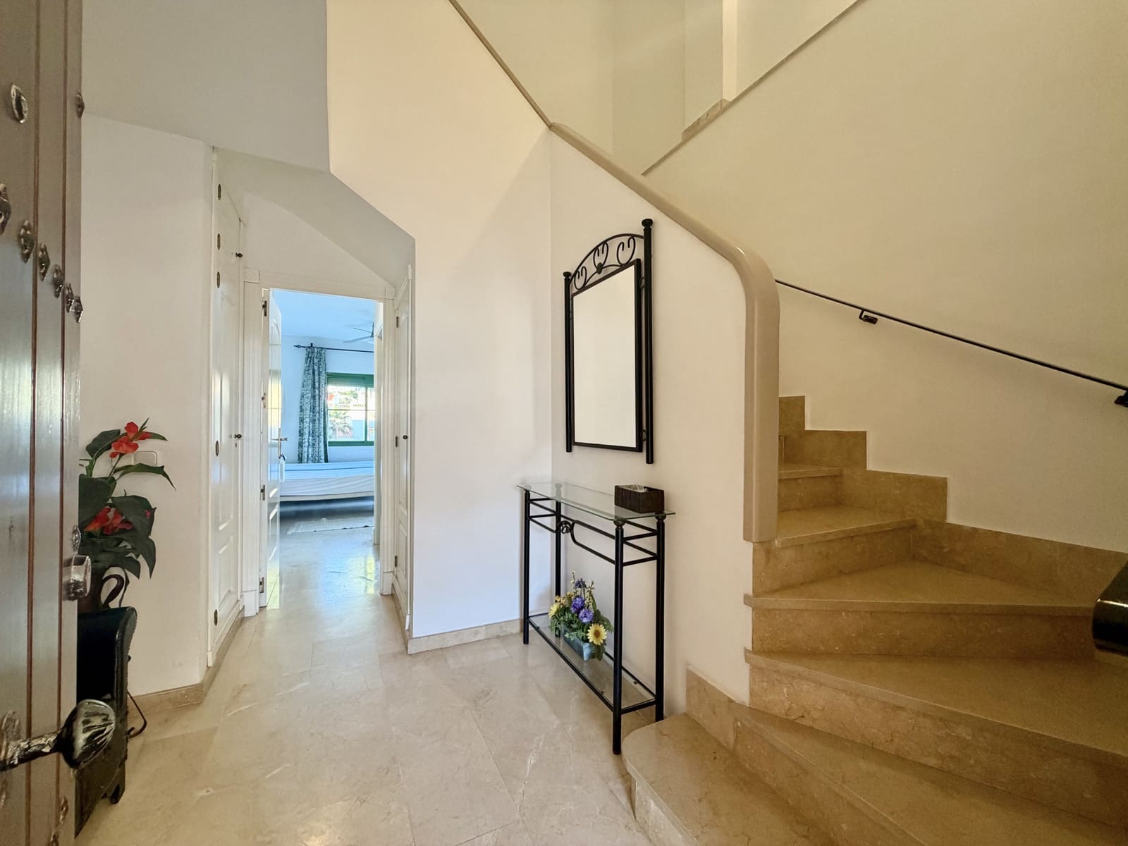 3 slaapkamer Penthouse te huur in Casares met zwembad garage - € 3.200 (Ref: 10171184)