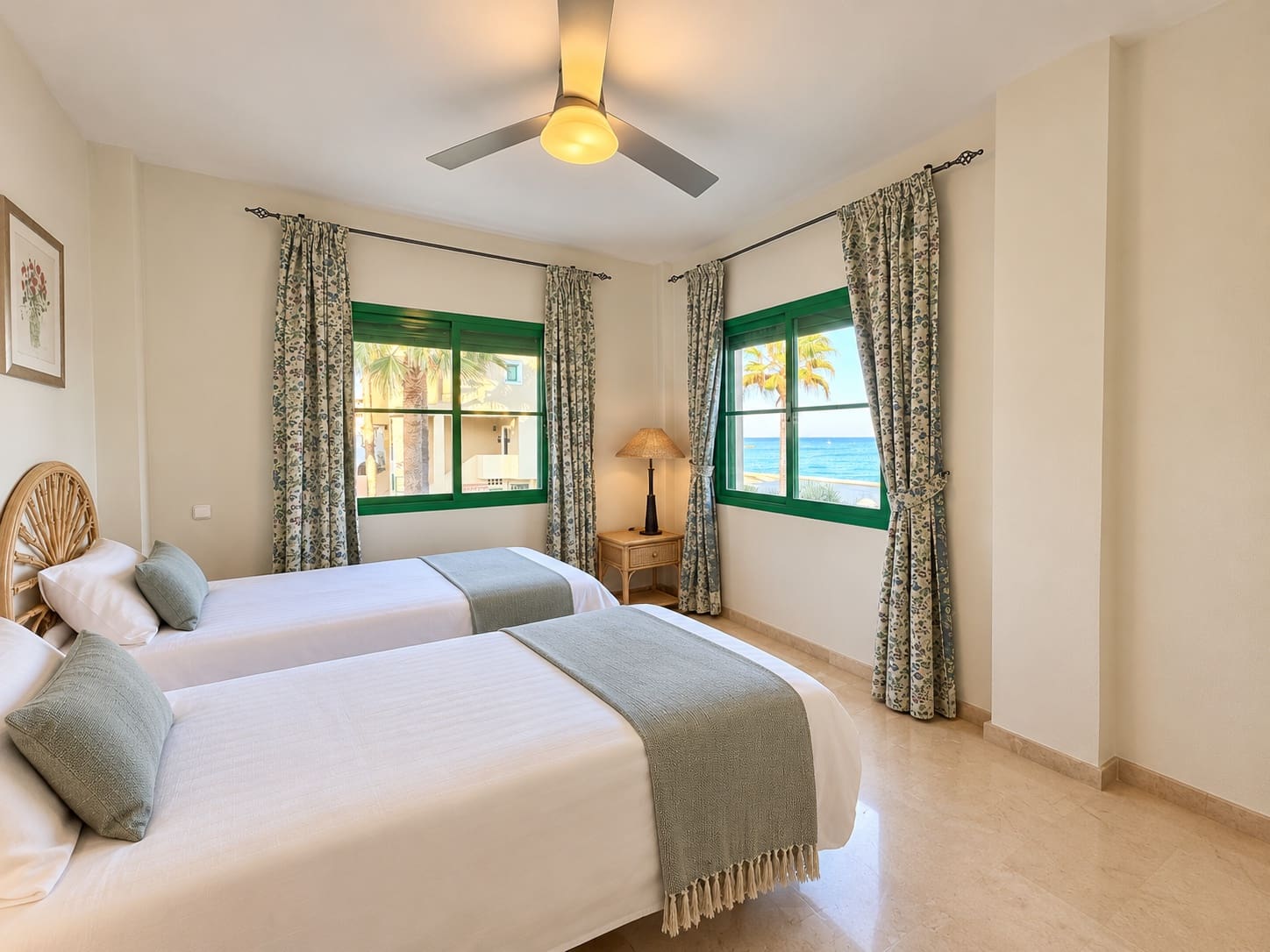 3 slaapkamer Penthouse te huur in Casares met zwembad garage - € 3.200 (Ref: 10171184)