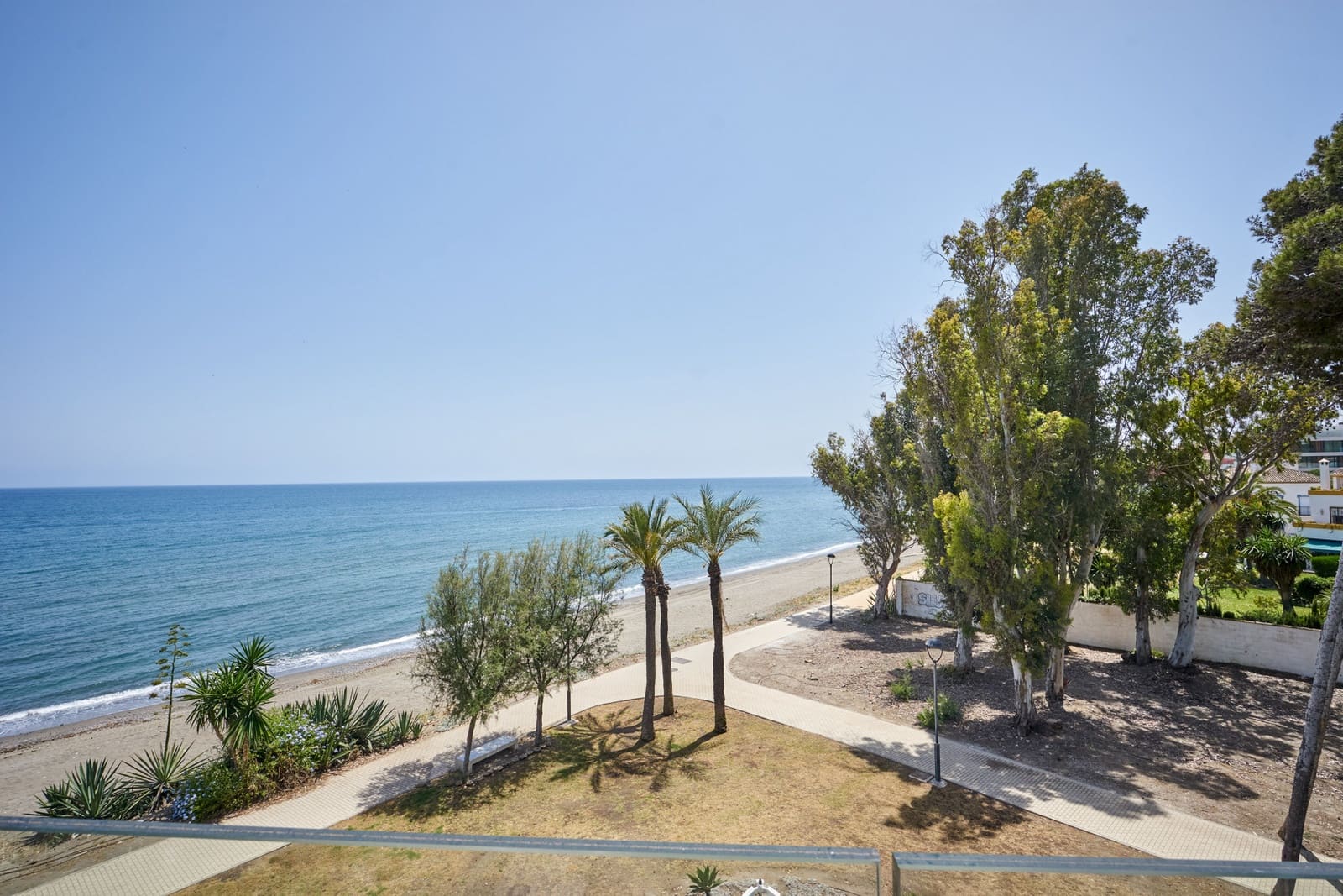 3 quarto Casa em Banda para venda em Estepona com piscina garagem - 2 500 000 € (Ref: 8295245)