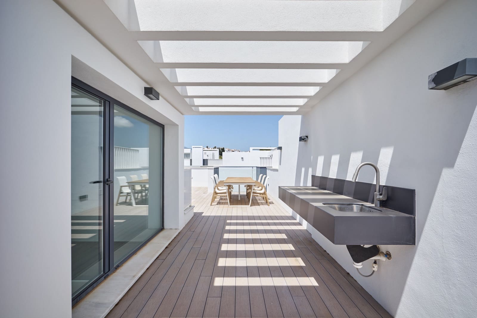 3 quarto Casa em Banda para venda em Estepona com piscina garagem - 2 500 000 € (Ref: 8295245)