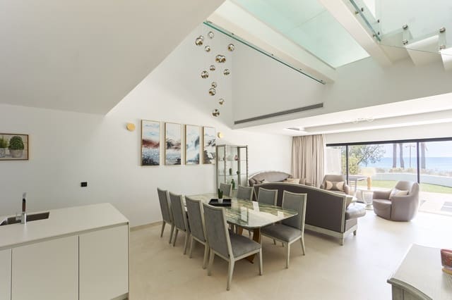 Casa de 3 habitaciones en Guadalobón, Estepona en venta con piscina garaje - 2.350.000 € (Ref: 8295245)