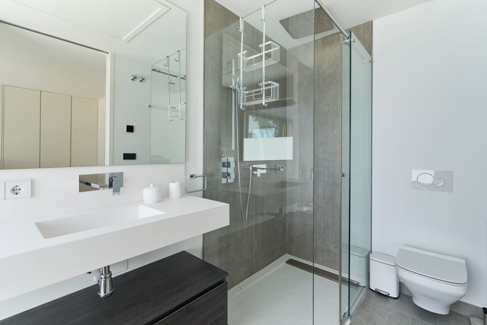 3 bedroom Townhouse for sale in Estepona with pool garage - € 2,350,000 (Ref: 8295245)