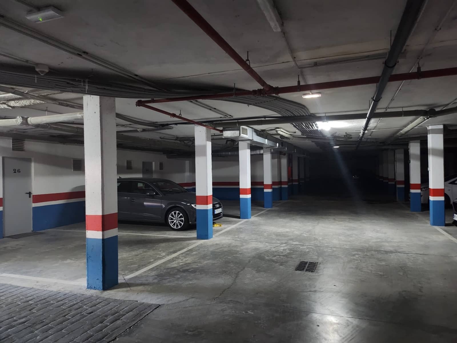 Garasje til salgs i Estepona - € 17 000 (Ref: 8312994)