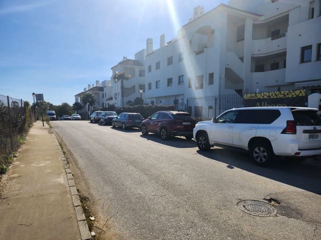 Garage for sale in La Concha - Resina Golf, Estepona - € 17,000 (Ref: 8312994)