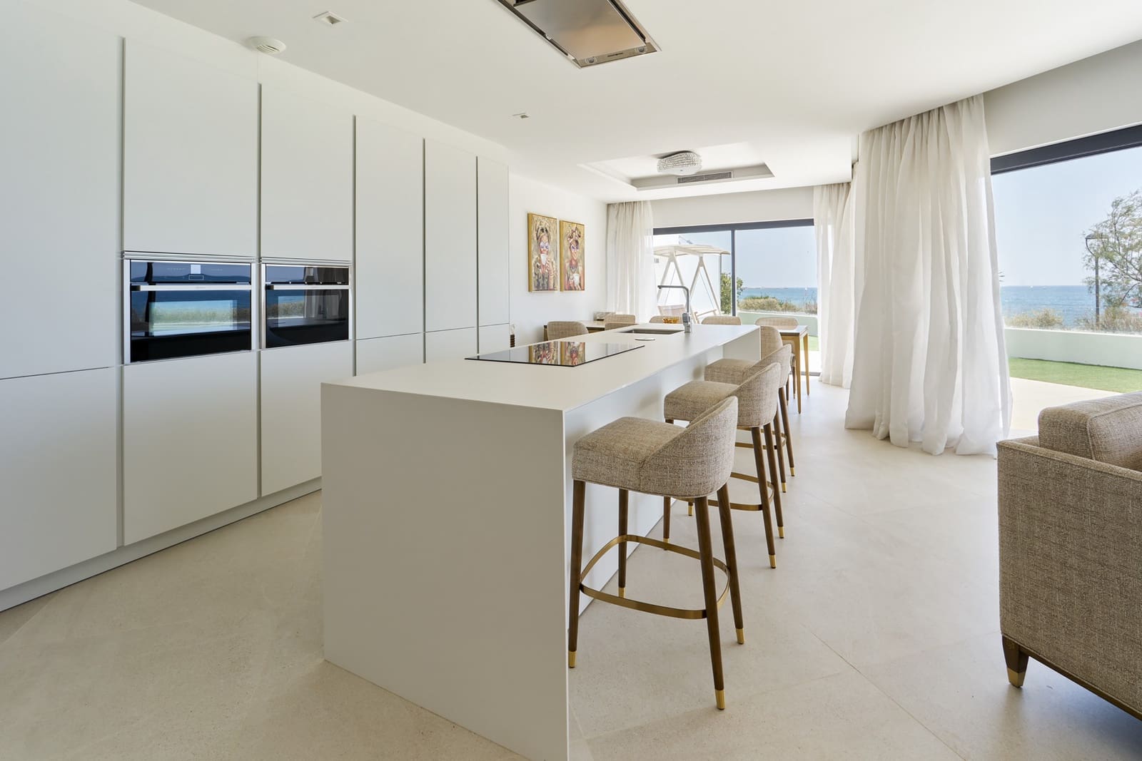 3 quarto Casa em Banda para venda em Estepona com piscina garagem - 3 650 000 € (Ref: 8351774)