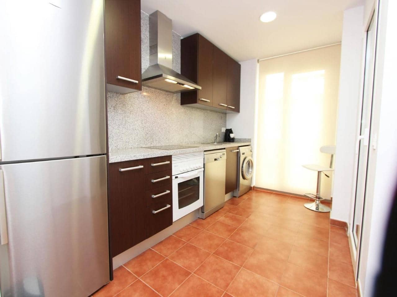 2 bedroom Apartment for sale in Estepona with pool garage - € 275,000 (Ref: 8514389)