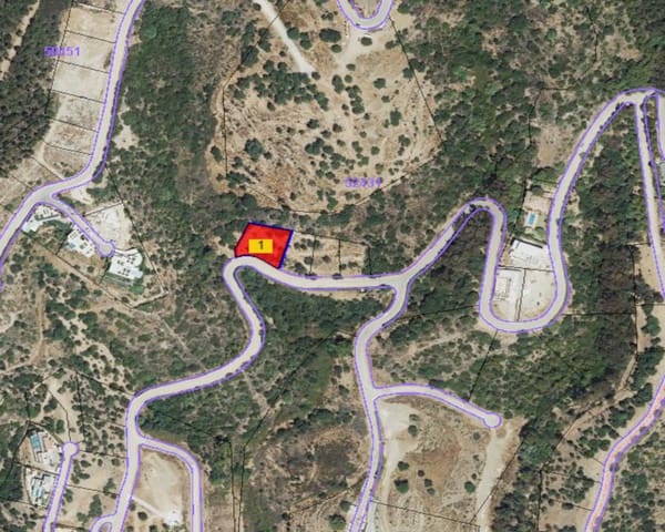 Terrain à Bâtir à vendre à Alto de los Monteros, Marbella - 690 000 € (Ref: 8590399)