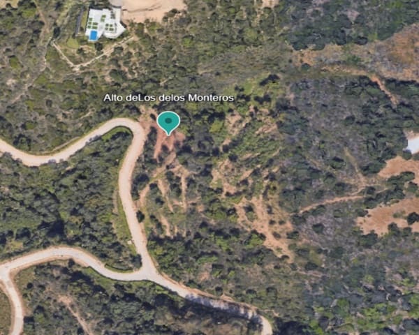Terrain à Bâtir à vendre à Alto de los Monteros, Marbella - 690 000 € (Ref: 8590399)