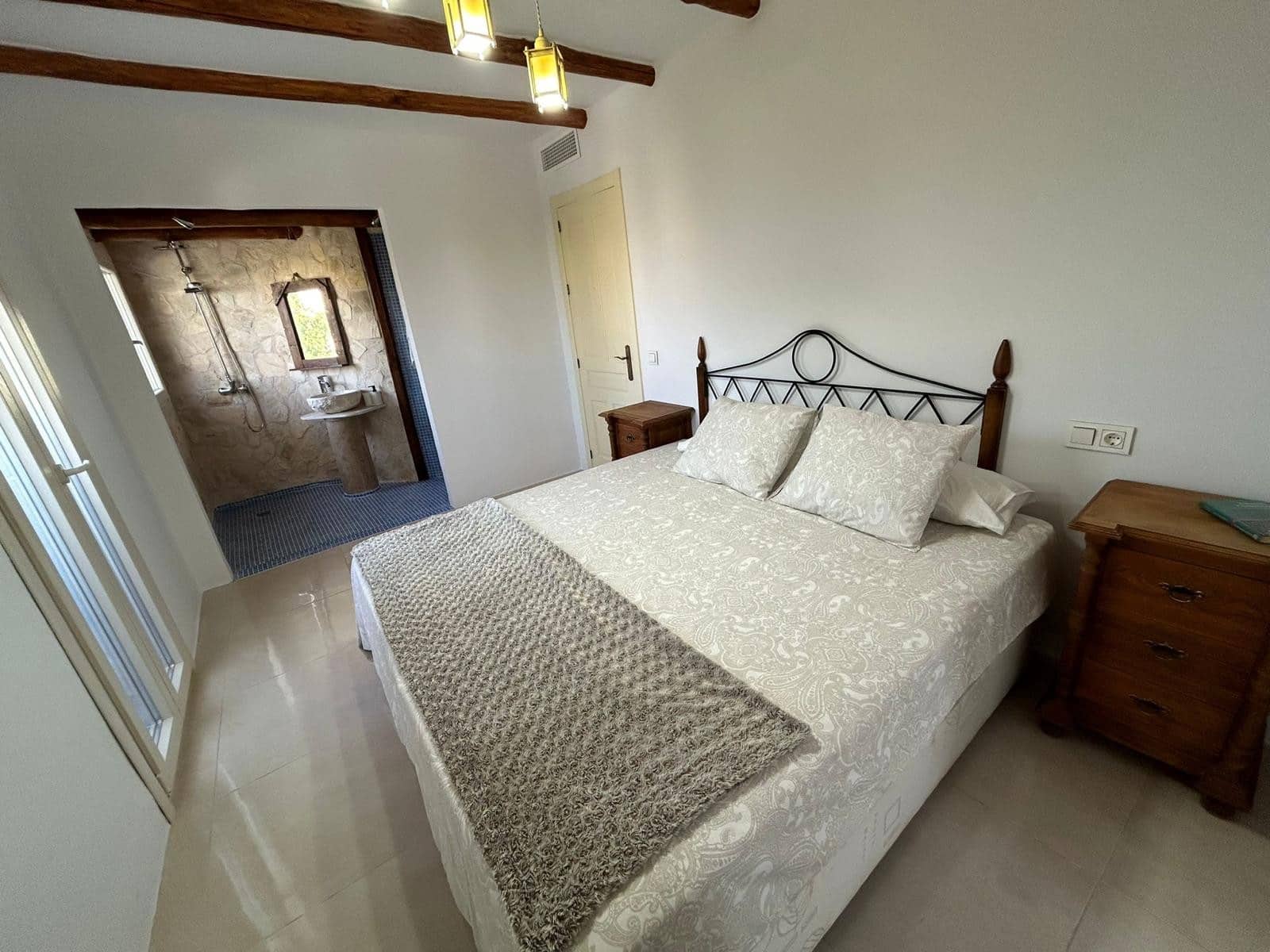 4 bedroom Townhouse for rent in Bahia Dorada with pool garage - € 2,500 (Ref: 8612441)