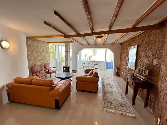 4 bedroom Townhouse for rent in Bahía Dorada, Estepona with pool garage - € 2,500 (Ref: 8612441)