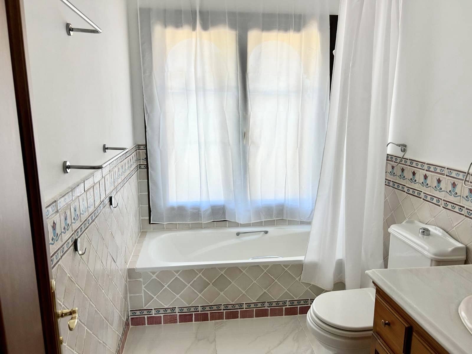 6 slaapkamer Villa te koop in San Pedro de Alcantara met zwembad garage - € 1.480.000 (Ref: 8660468)