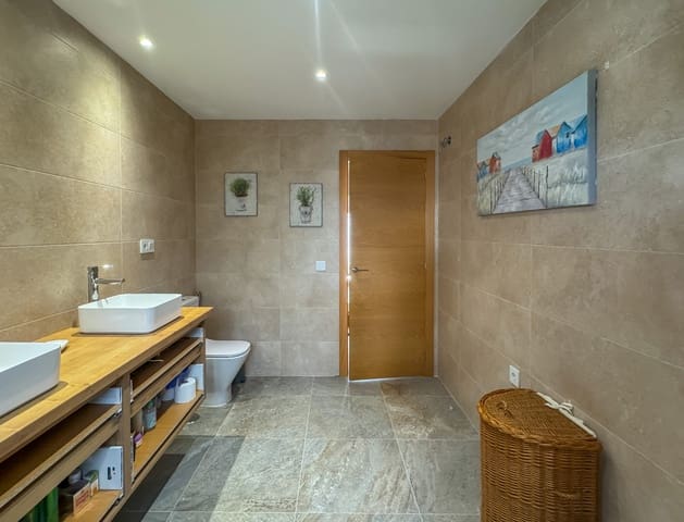 4 slaapkamer Huis te koop in Centro, Estepona met garage - € 660.000 (Ref: 8671797)