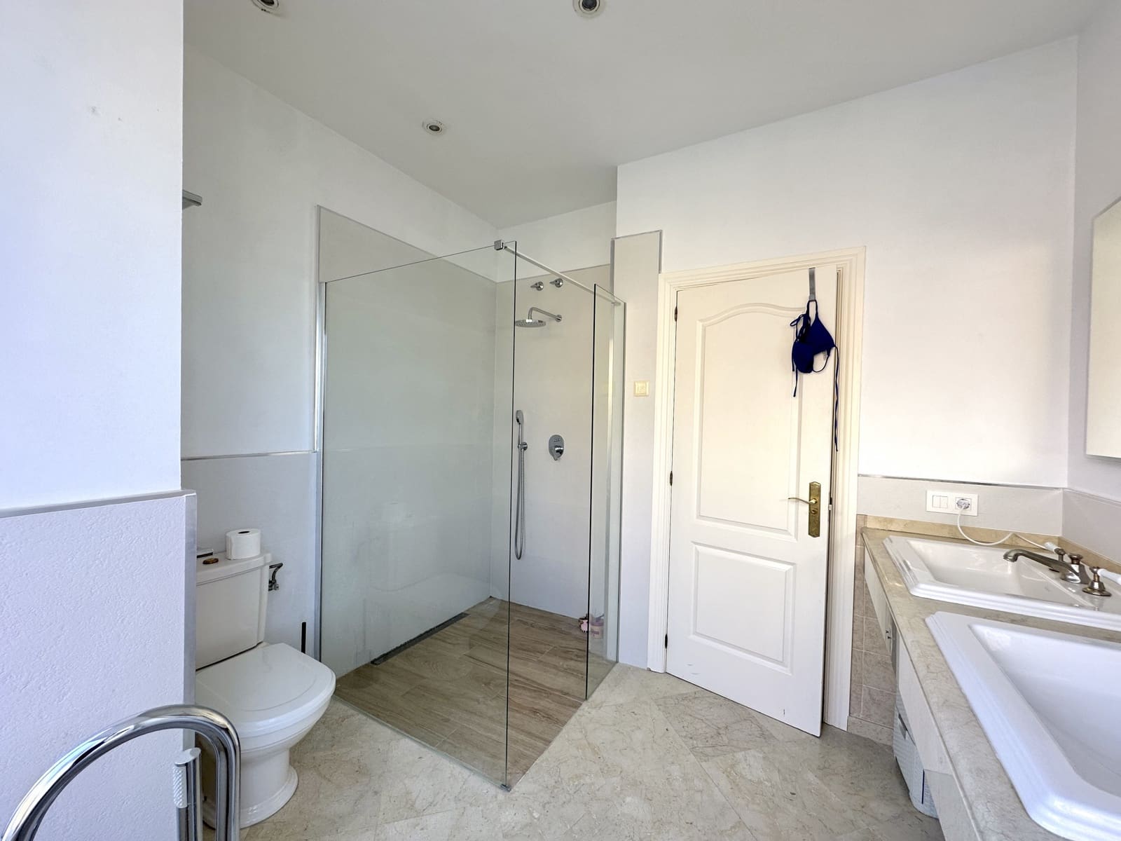 5 quarto Moradia para venda em Estepona com piscina garagem - 1 795 000 € (Ref: 8682137)