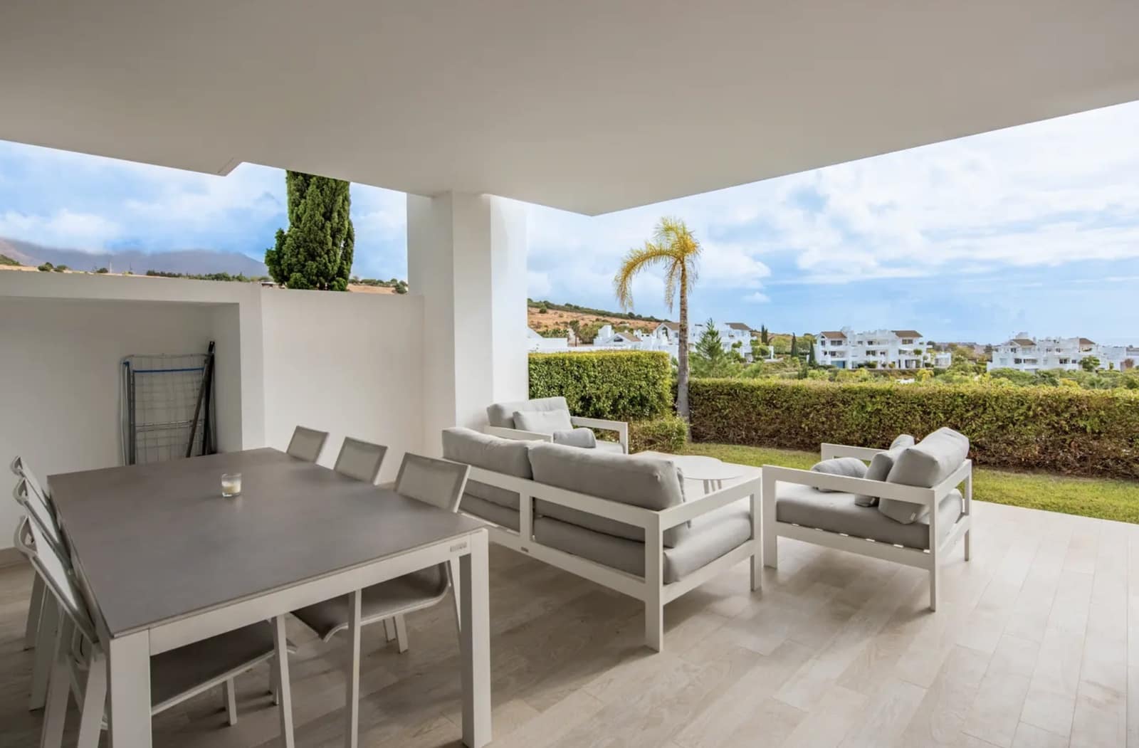 2 bedroom Apartment for sale in Casares with pool garage - € 577,500 (Ref: 8687434)