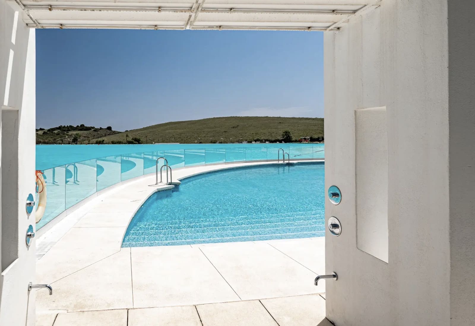 2 bedroom Apartment for sale in Casares with pool garage - € 577,500 (Ref: 8687434)