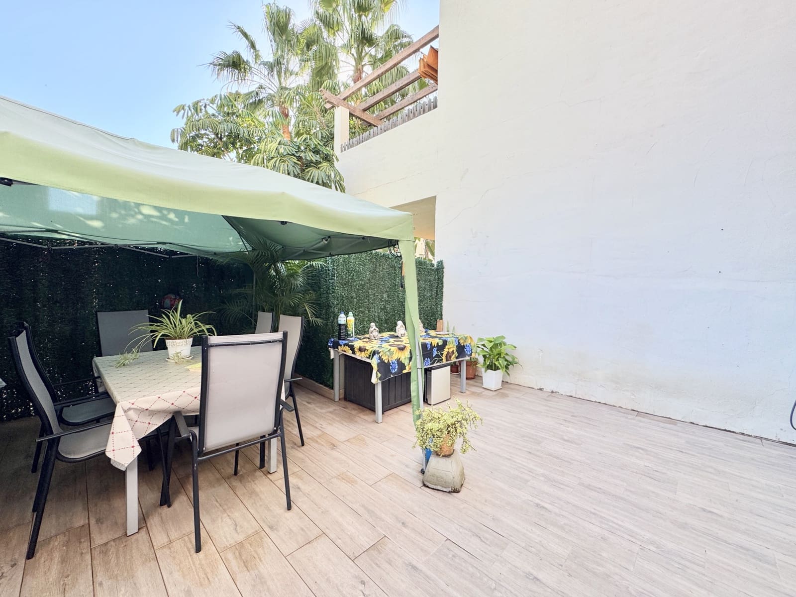 3 soveværelse Byhus til salg i Estepona med swimmingpool garage - € 625.000 (Ref: 8766658)