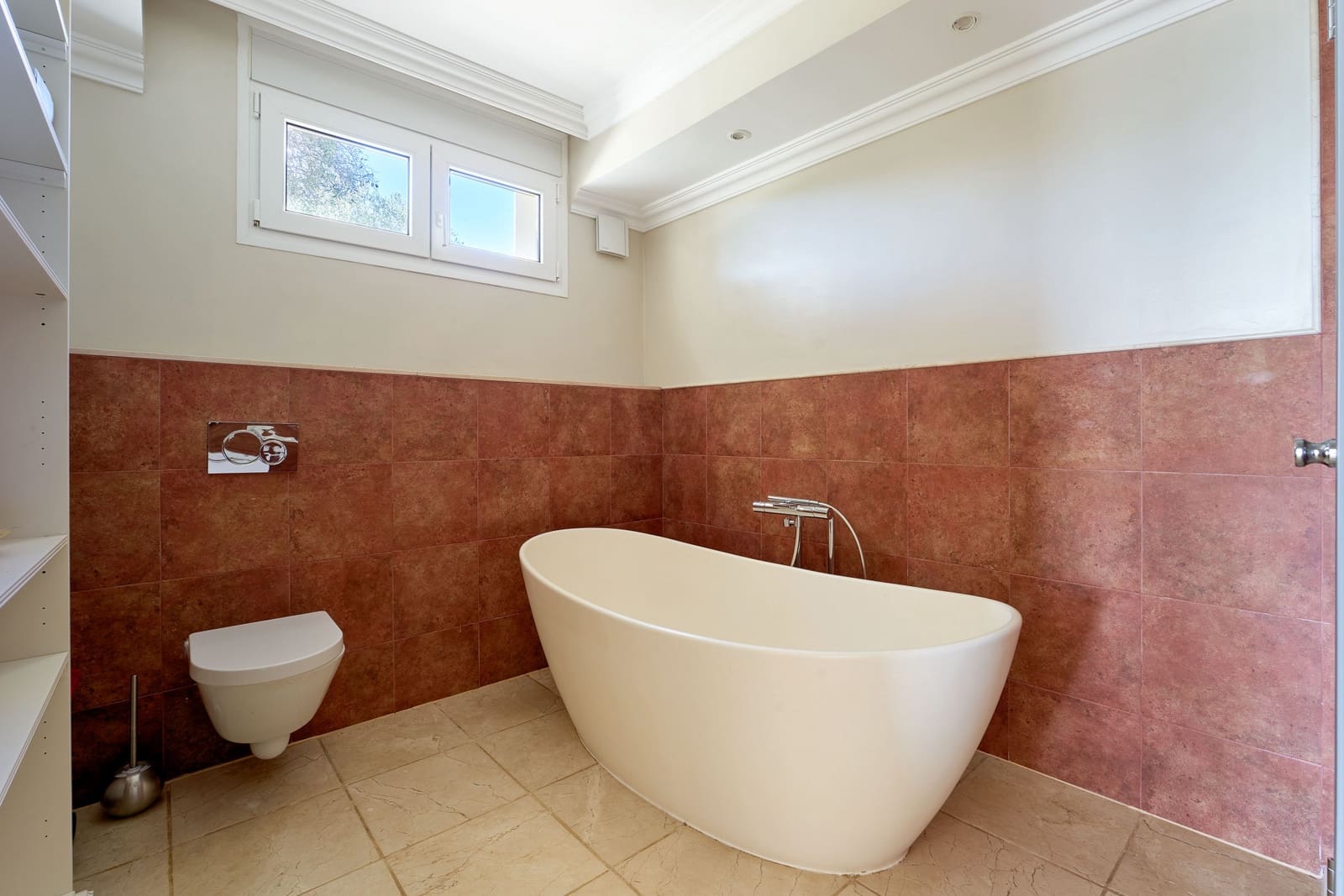 4 Zimmer Villa zu verkaufen in Estepona mit Pool Garage - 2.450.000 € (Ref: 8770104)