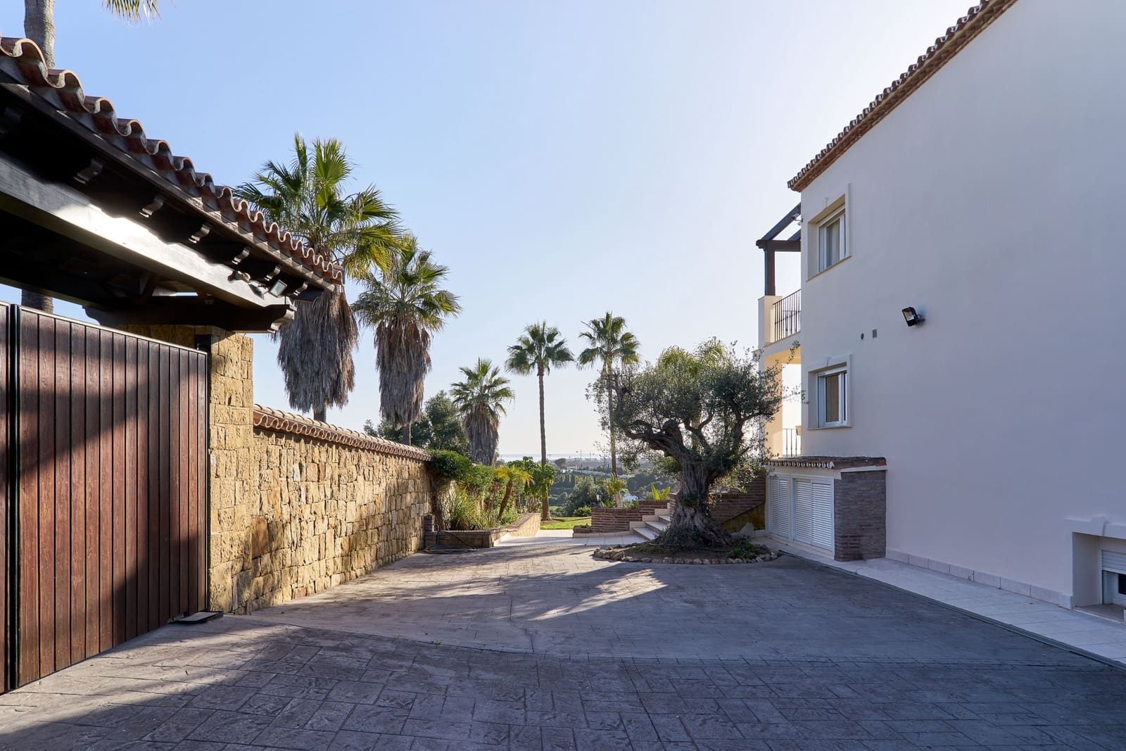 4 soverom Villa til salgs i Estepona med svømmebasseng garasje - € 2 450 000 (Ref: 8770104)