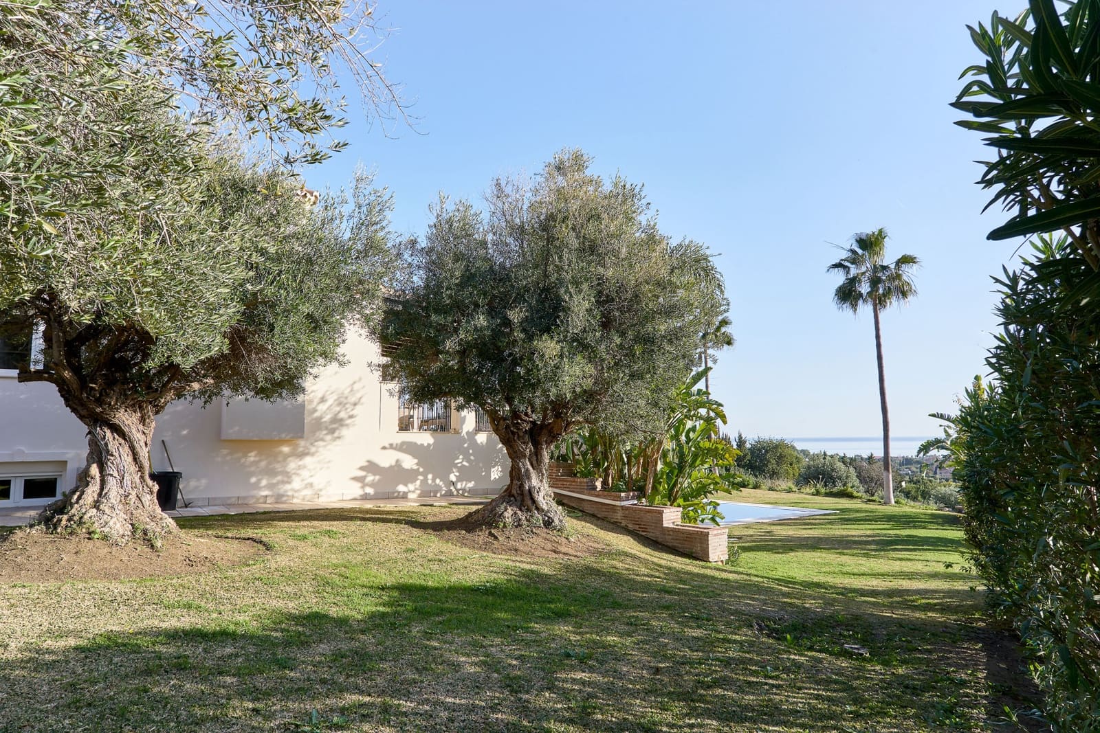 4 soverom Villa til salgs i Estepona med svømmebasseng garasje - € 2 450 000 (Ref: 8770104)