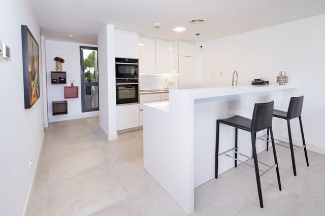 4 makuuhuone Huoneisto myytävänä paikassa Cabopino - Artola, Marbella mukana uima-altaan 
autotalli - 1 150 000 € (Ref: 8773263)