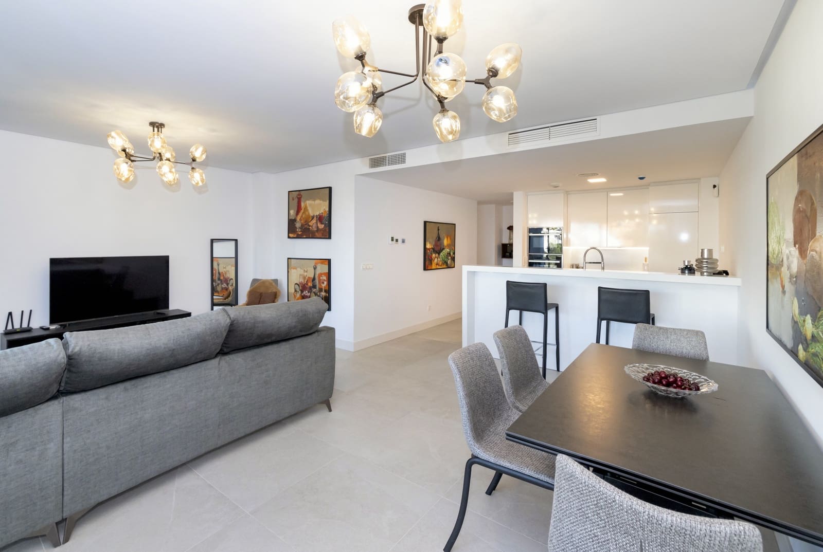 4 chambre Appartement à vendre à Marbella avec piscine garage - 1 150 000 € (Ref: 8773263)