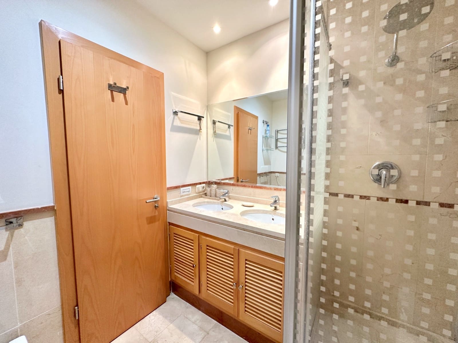 2 soveværelse Lejlighed til salg i Marbella med swimmingpool garage - € 760.000 (Ref: 8824823)