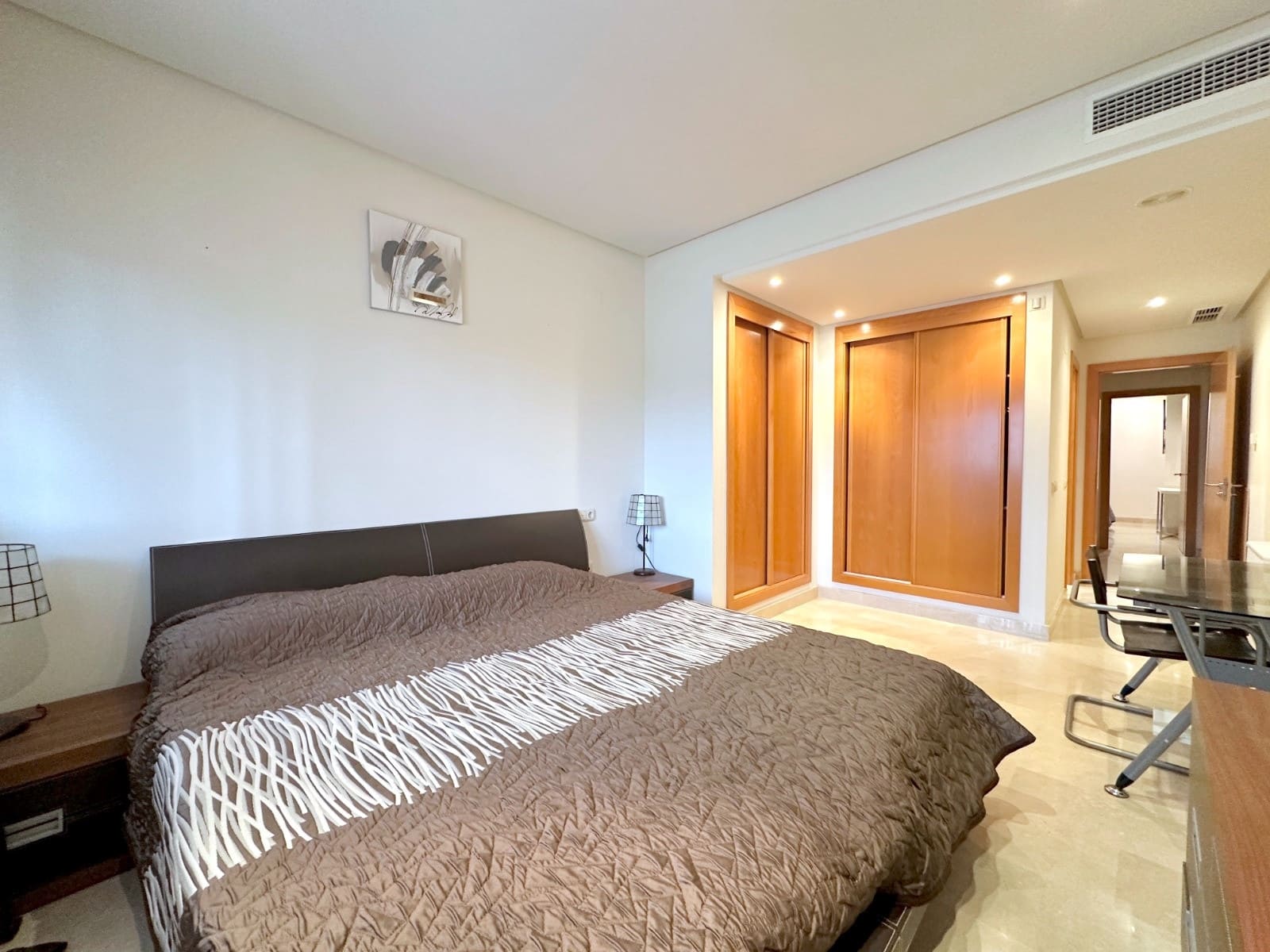 2 soveværelse Lejlighed til salg i Marbella med swimmingpool garage - € 760.000 (Ref: 8824823)