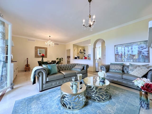 Apartamento de 2 habitaciones en Bahia de Casares, Casares en venta con piscina garaje - 499.000 € (Ref: 8838404)