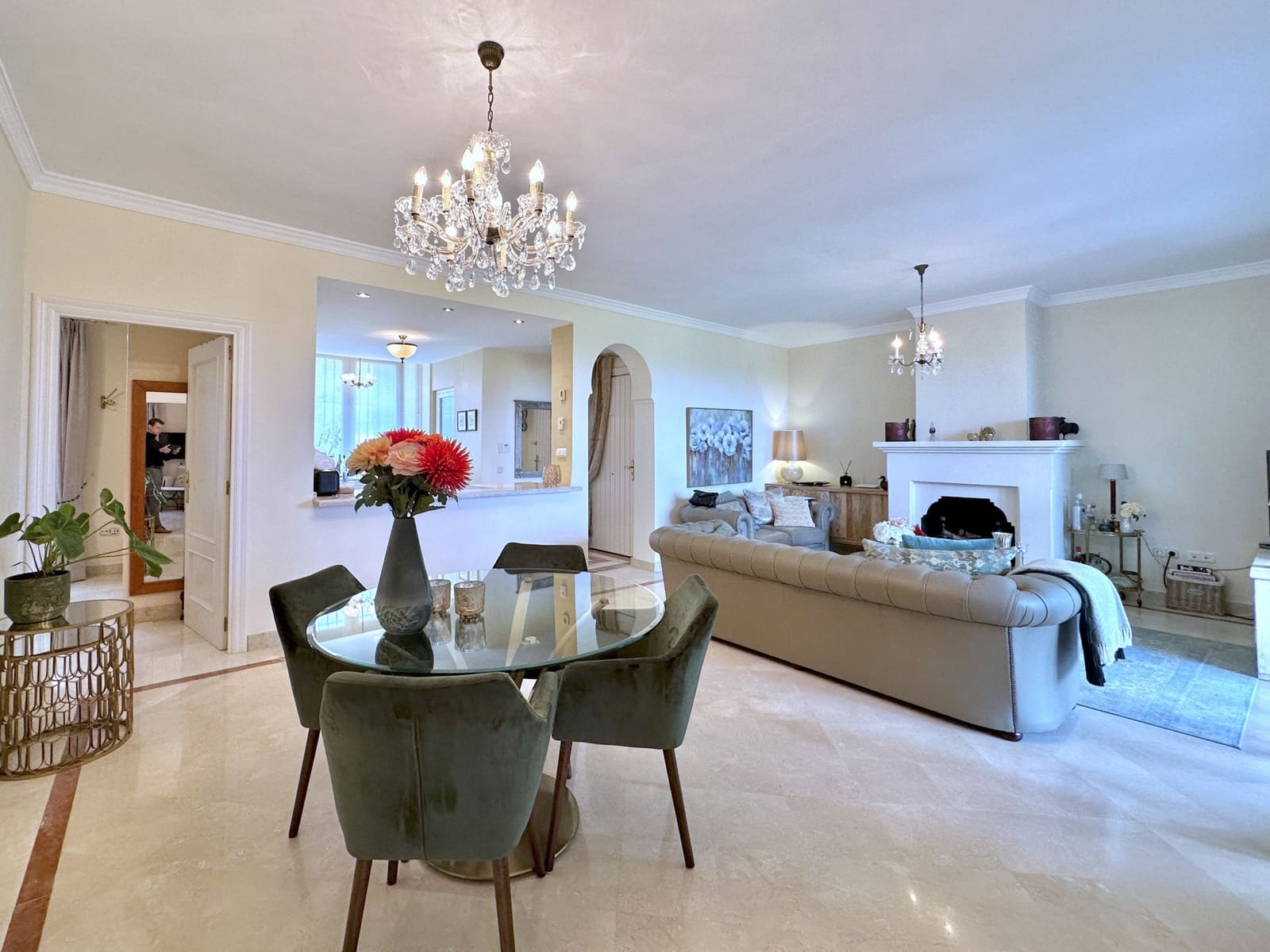 2 bedroom Apartment for sale in Casares with pool garage - € 499,000 (Ref: 8838404)