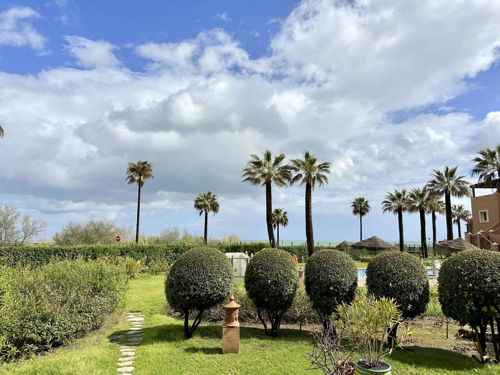 2 bedroom Apartment for sale in Casares with pool garage - € 499,000 (Ref: 8838404)