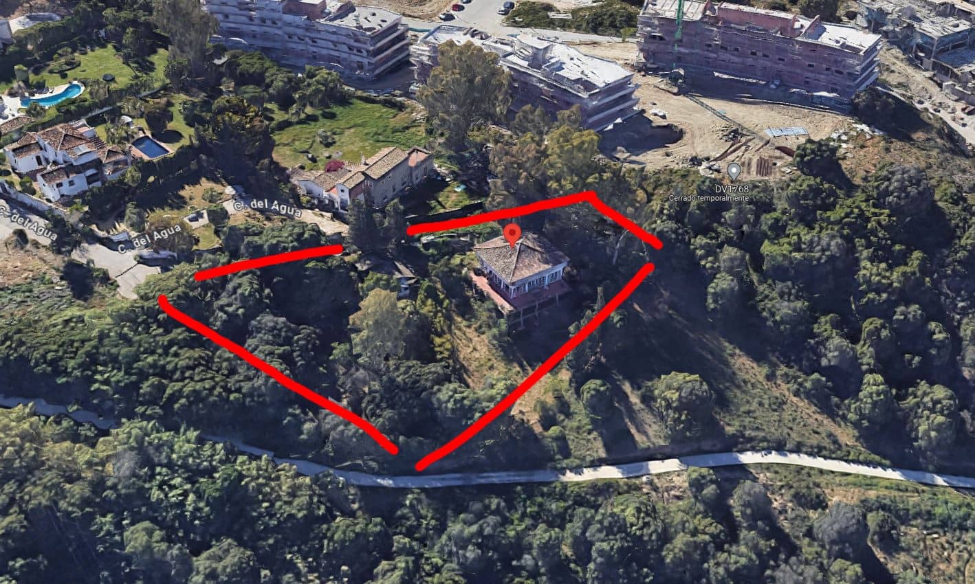 Tontti myytävänä paikassa Estepona - 690 000 € (Ref: 8843262)