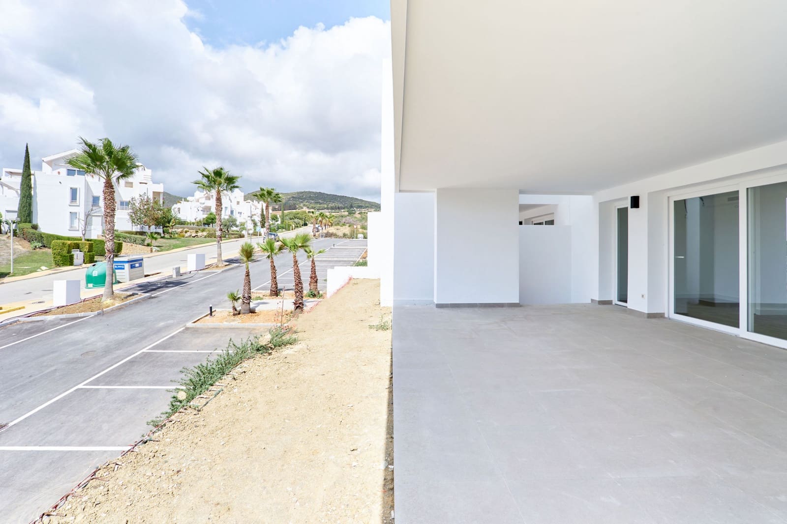 2 soverom Leilighet til salgs i Casares med svømmebasseng garasje - € 330 000 (Ref: 8849779)