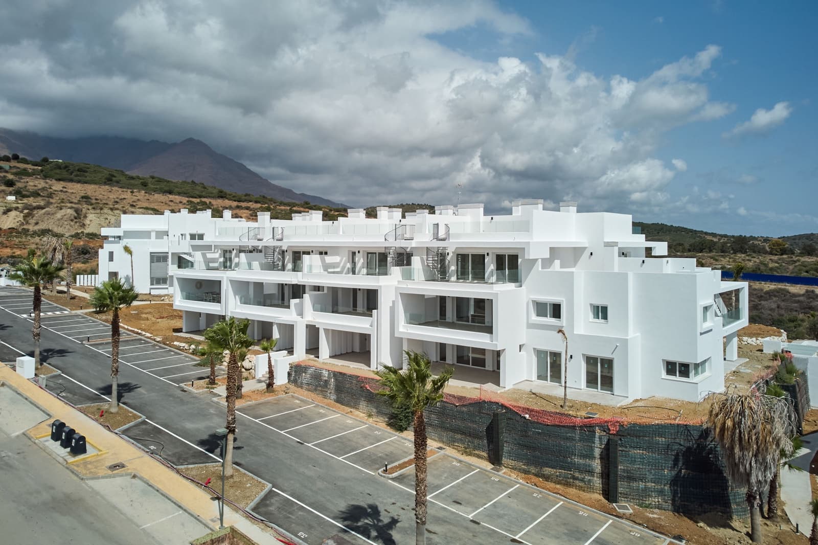 2 bedroom Apartment for sale in Casares with pool garage - € 330,000 (Ref: 8849779)