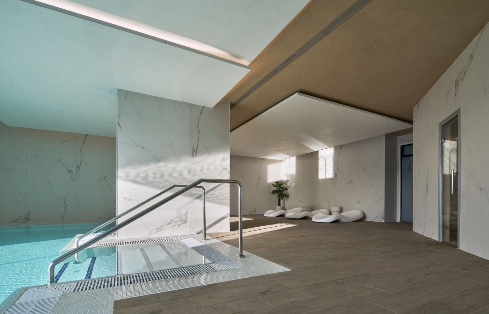 2 soverom Penthouse til salgs i Estepona med svømmebasseng garasje - € 521 000 (Ref: 8885865)