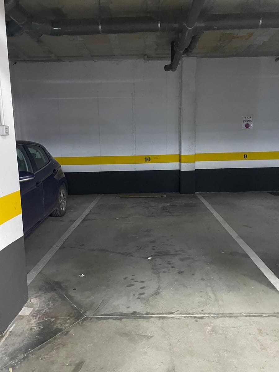 2 slaapkamer Appartement te koop in Estepona met zwembad garage - € 235.000 (Ref: 8929800)