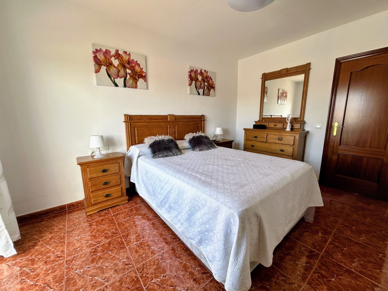 3 Zimmer Haus zu verkaufen in Estepona mit Garage - 560.000 € (Ref: 8935106)