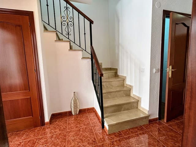 3 soverom Hus til salgs i Zona Calvario, Estepona med garasje - € 560 000 (Ref: 8935106)