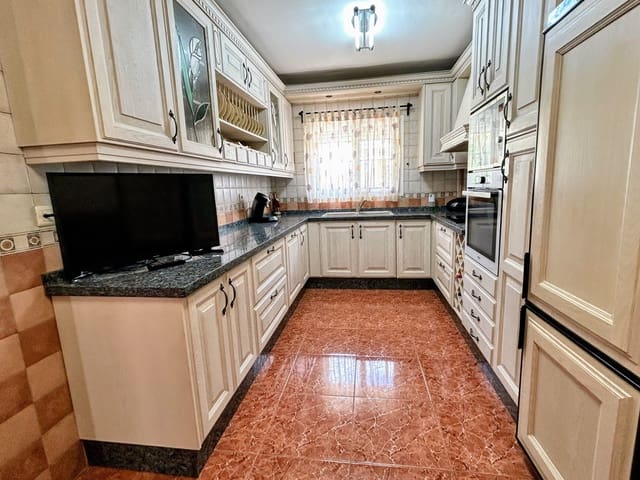 3 quarto Casa em Banda para venda em Zona Calvario, Estepona com garagem - 560 000 € (Ref: 8935106)
