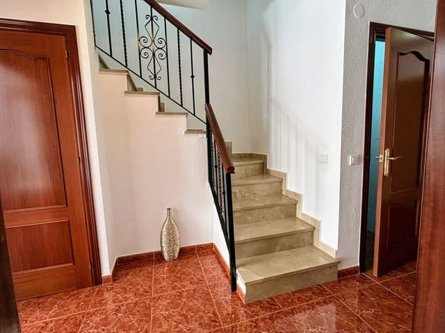 3 quarto Casa em Banda para venda em Zona Calvario, Estepona com garagem - 560 000 € (Ref: 8935106)