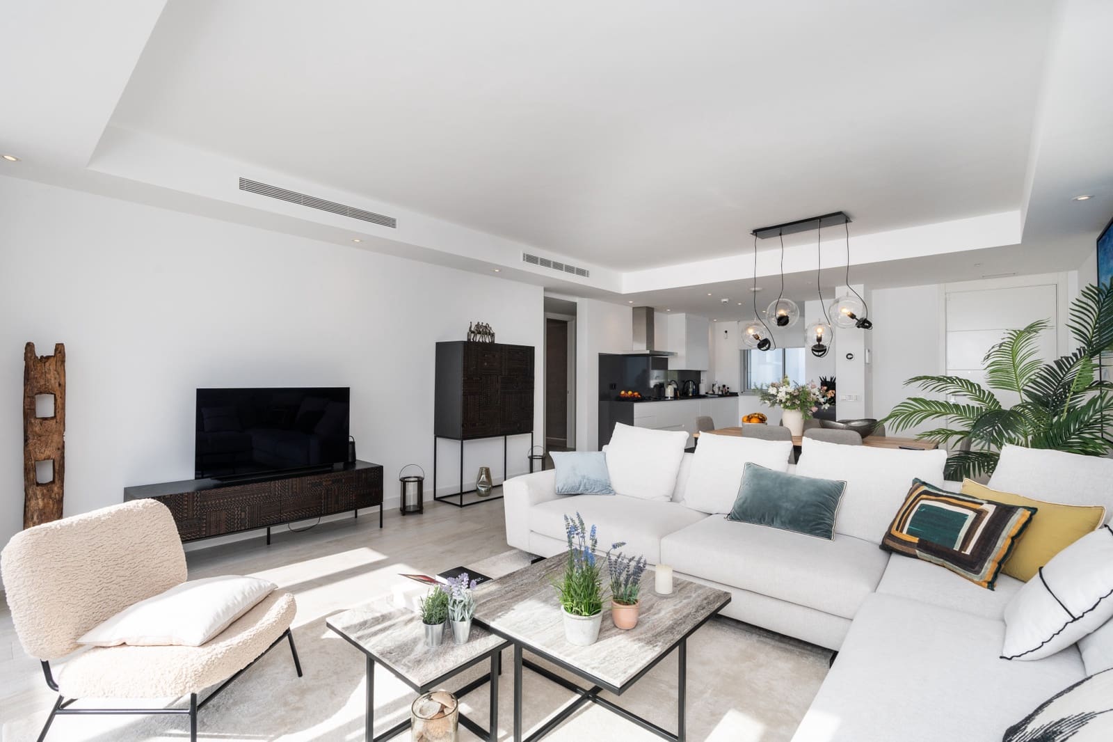 2 Zimmer Apartment zu verkaufen in Casares mit Pool Garage - 620.000 € (Ref: 9001215)