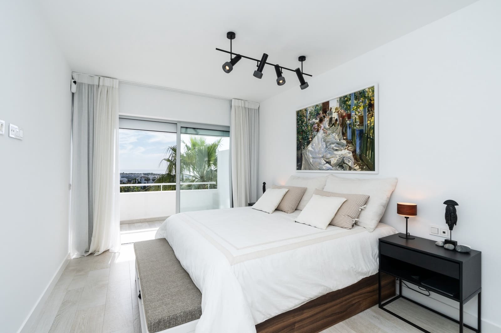 2 Zimmer Apartment zu verkaufen in Casares mit Pool Garage - 620.000 € (Ref: 9001215)