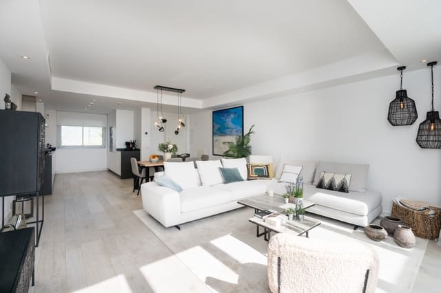 2 soverom Leilighet til salgs i Casares Pueblo, Casares med svømmebasseng garasje - € 620 000 (Ref: 9001215)