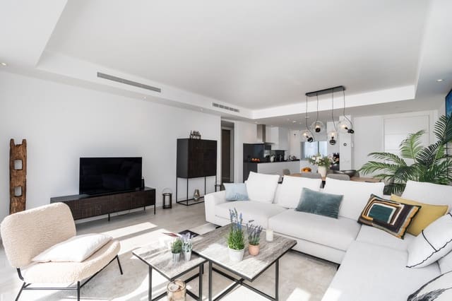 2 soverom Leilighet til salgs i Casares Pueblo, Casares med svømmebasseng garasje - € 620 000 (Ref: 9001215)