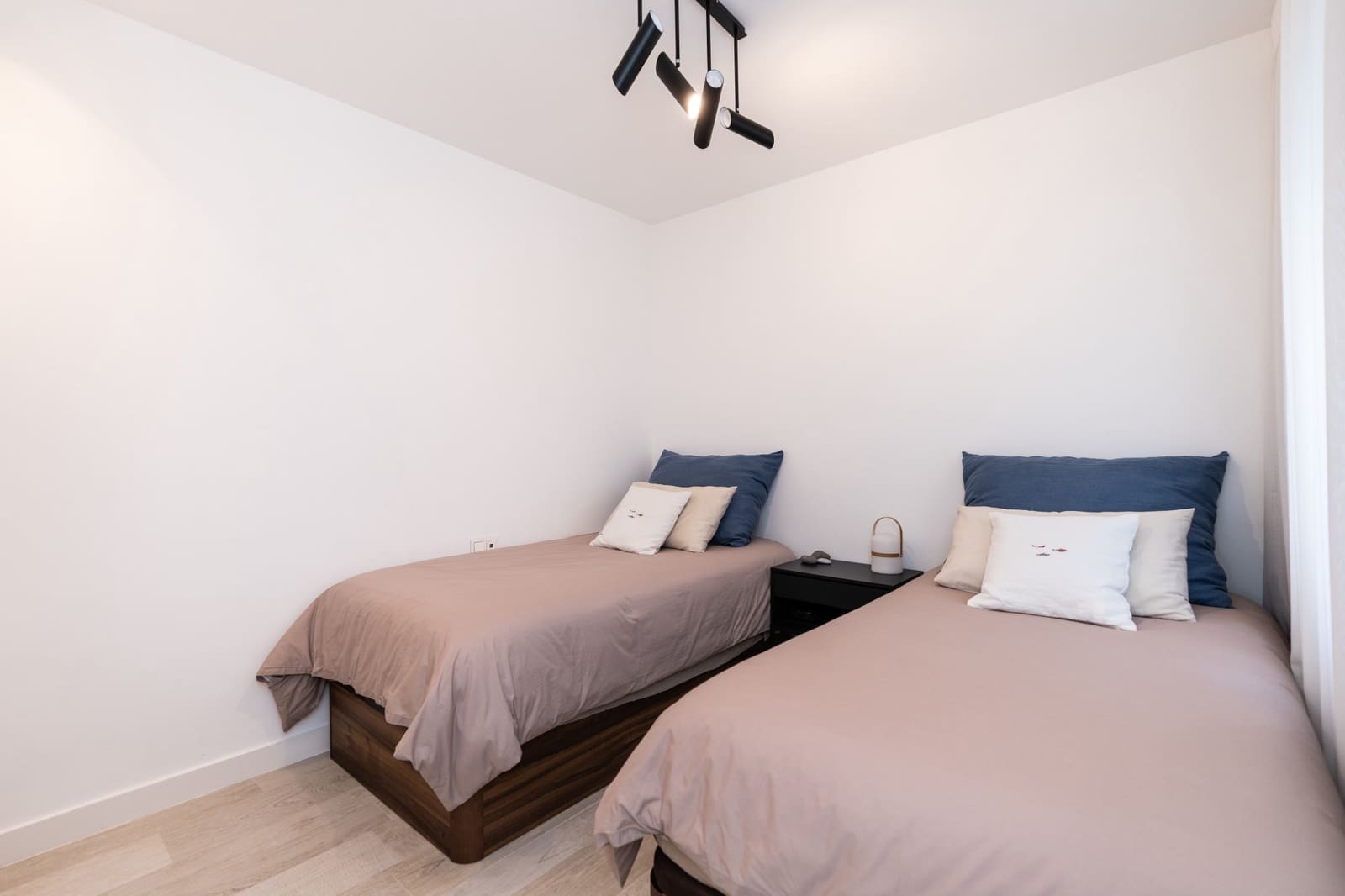 2 bedroom Apartment for sale in Casares with pool garage - € 630,000 (Ref: 9001215)