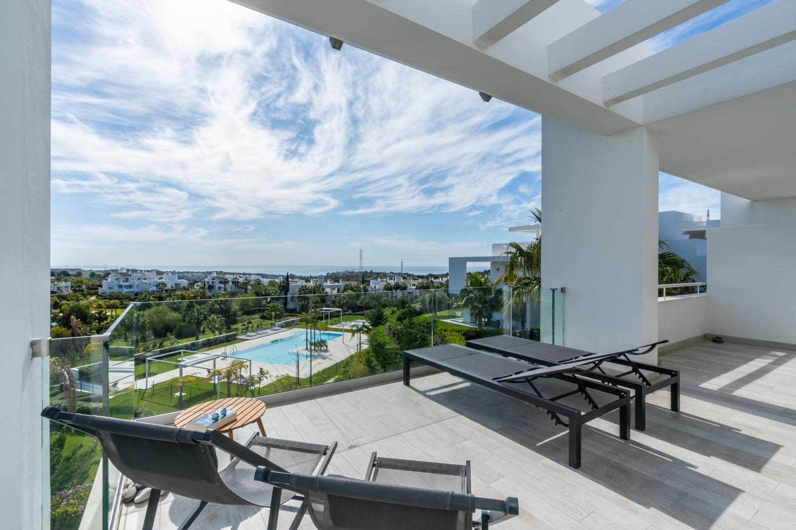 2 bedroom Apartment for sale in Casares with pool garage - € 630,000 (Ref: 9001215)