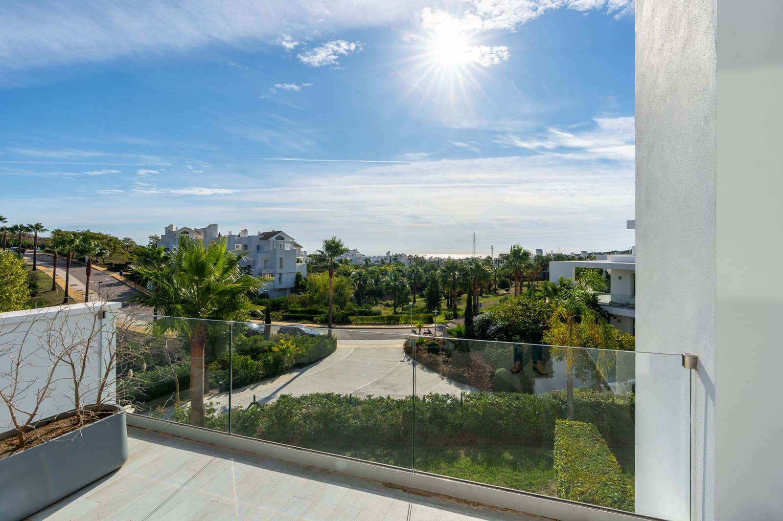 3 soverom Leilighet til salgs i Casares med svømmebasseng garasje - € 790 000 (Ref: 9001217)